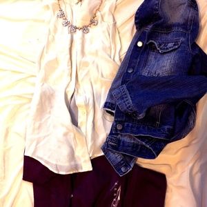 Abercrombie and Fitch Midrise Burgundy Skinny Pant